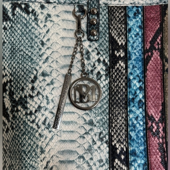 NWT Badgley Mischka Tote with Snake Print - Picture 10 of 11